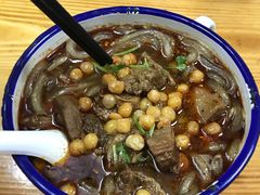 红油牛肉酸辣粉-胖胖板凳面