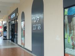 -王府井奥莱临潼小镇(临潼店)