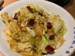 手撕包菜-吃饭皇帝大土家民族菜(正大广场店)