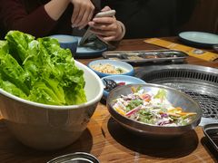 -明洞阿姨·韩式酱蟹烤肉·创意料理(三元桥店)