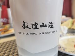 -敦煌山庄摘星阁