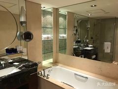 -上海波特曼丽思卡尔顿酒店