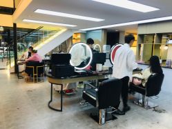 -诗悦发型烫染SALON