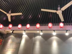 -爆炸头阿姨小四川正宗川味小吃(无任何分店)