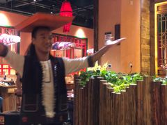 -老滇山寨•云南特色菜•地方菜•民族风情歌舞表演(金碧店)