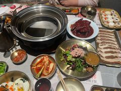 -草家酱蟹炭火烤肉店(珲春南路一店)