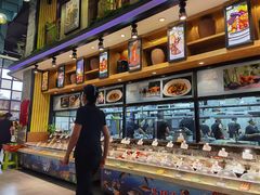 -黄泥岗·地道湖北菜(奥特莱斯店)