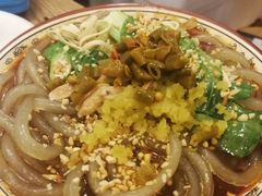 酸辣粉-超级大馍王肉夹馍