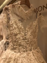 -LA GRACE高端婚纱礼服定制馆