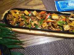 包浆豆腐烧肥肠-雀舞云南菜(乐客城店)