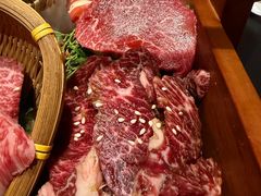 -山川小町·极番烧肉(新地假日广场店)