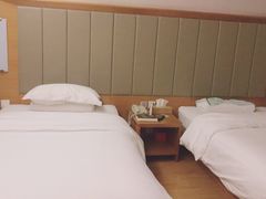 -全季酒店(重庆李子坝牛角沱地铁站店)