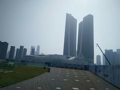 -南京眼步行桥