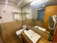 -珠海拱北口岸希尔顿欢朋酒店