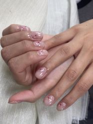 -芊屿芊浔美甲