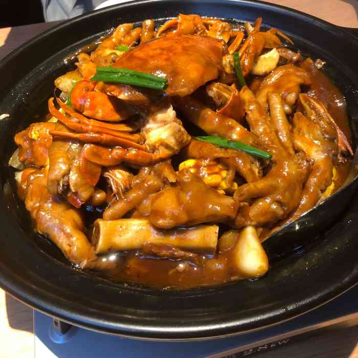 摩能肉蟹煲(增城东汇城店)-"在东汇城开的一家肉蟹煲 看着环境什么的