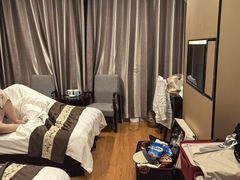 -皓天国泰大饭店(自治区儿童医院店)