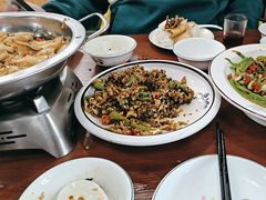 -湖南人家湘菜馆(镇江路店)