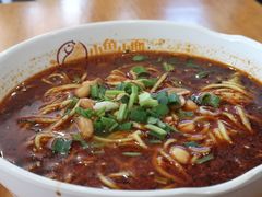 -小鱼小面(小汤山店)