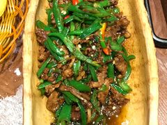 -老滇山寨•云南特色菜•地方菜•民族风情歌舞表演(金碧店)