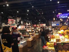 -酷乐潮玩(五道口购物中心店)