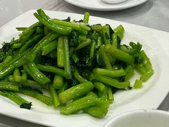 -一口猪海鲜浑锅·东北家常菜