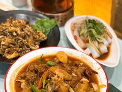 -丝路天山酒店(国际大巴扎店)