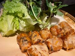 -大头虾越式风味餐厅(光明广场店)