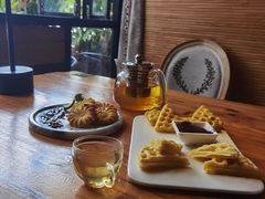 -酤居湖景音乐餐吧(安宁店)