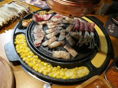 -三国惹火烤肉·中日韩烤肉集合店(百草路店)
