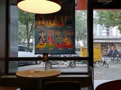 靠窗位-麦当劳(双榆树店)