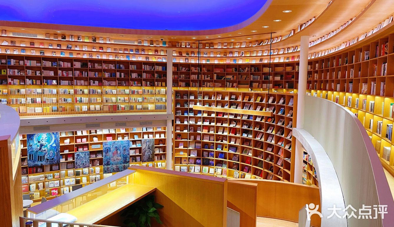 上海探店｜与光同乘，探索阅读的可能