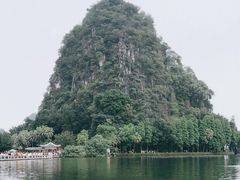 -星湖旅游景区七星岩