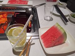 西瓜-海底捞火锅(长宁路龙之梦店)