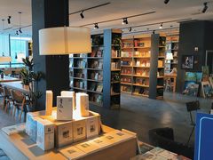 -魔方城市书房(中街益田店)