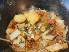-晨皓祥人民公社铁锅炖菜(西华苑店)