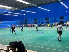 -中地华冠羽毛球俱乐部