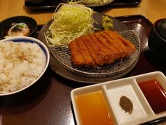 -牛カツ京都勝牛(河原町蛸薬師店)