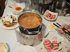 -领鲜活海鲜榴莲自助火锅(东门店)