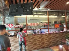 -猪脚洪隆江猪脚饭