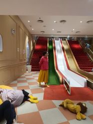 -奈尔宝·儿童乐园·亲子餐厅(前滩店)