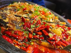 -鸣记脆皮烤鱼·海鲜烤鱼(三八广场店)