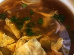 酸辣乌鱼蛋海参子汤-将相和·海鲜蒸饺大连菜