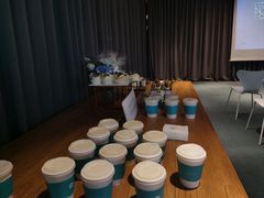 -蔚来中心(北京中关村店)