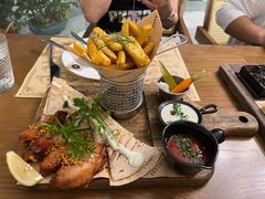 -Mark&Mars Restaurant