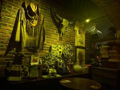 -城墙外BAR