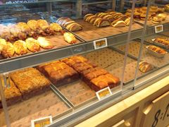 -三只松鼠生活馆(芜湖弋江金鹰店)