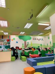 -莫莉幻想儿童乐园(武汉经开永旺店)