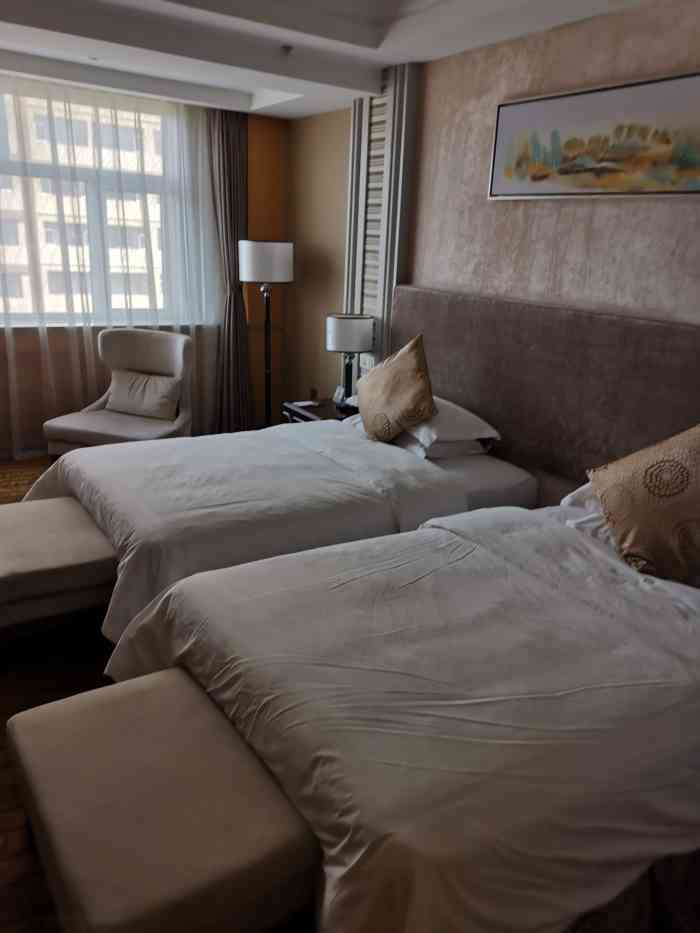 呼伦贝尔凯景嘉华酒店-"交通便利,环境设施还不错,值得一住!