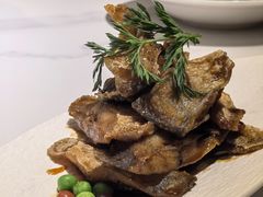 本帮熏鲳鱼-荟廷·晶萃(陆家嘴尚悦湾店)